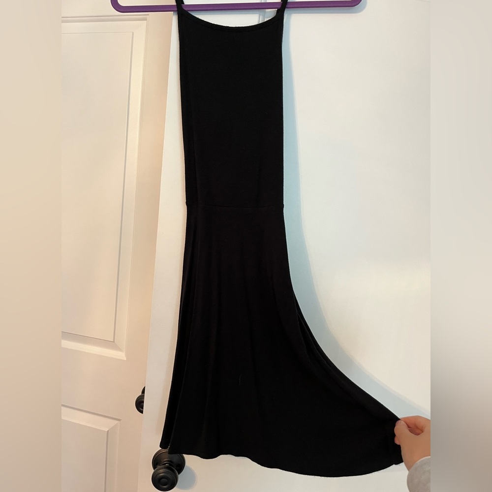 Black Hollister Dress with Crossing in Back Size Small.